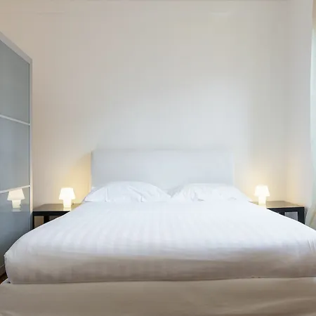 Διαμέρισμα Easyhomes - San Babila Monforte *